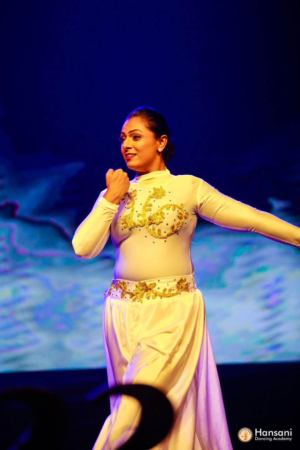 Hansani Perera dance portrait
